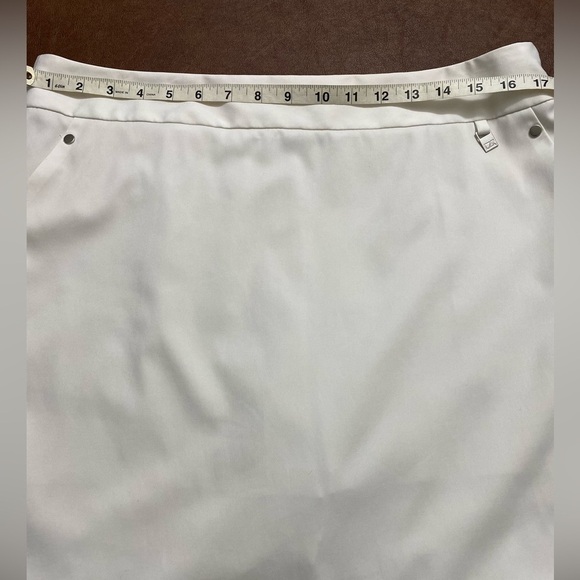 - Cutter & Buck White Skort size 12 - Picture 7 of 10